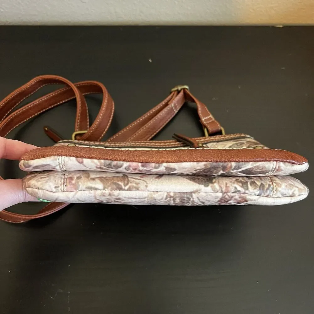 NWOT Born On Concept BOC‎ Faux Leather & Floral Crossbody Purse